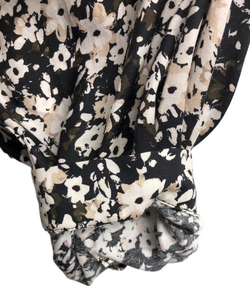 martinique（マルティニーク）martinique (マルティニーク) カシュクールフラワーワンピース花柄ワンピース ブラック サイズ:1 未使用品の古着・服飾アイテム