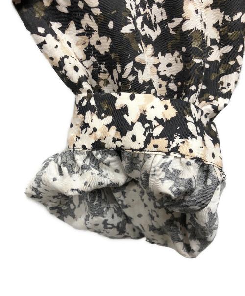 martinique（マルティニーク）martinique (マルティニーク) カシュクールフラワーワンピース花柄ワンピース ブラック サイズ:1 未使用品の古着・服飾アイテム