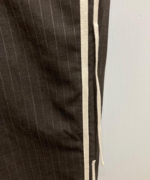 My Beautiful Landlet（マイビューティフルランドレット）My Beautiful Landlet (マイビューティフルランドレット) TROPICAL CLOTH SIDE LINE WIDE PANTS ブラウン サイズ:1の古着・服飾アイテム