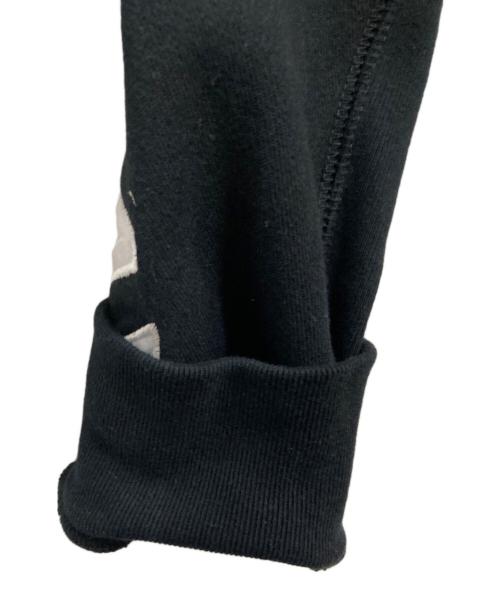 1piu1uguale3（ウノピュウノウグァーレトレ）1piu1uguale3 (ウノピュウノウグァーレトレ) ビッグファスナー ジップパーカー ブラック サイズ:L 未使用品の古着・服飾アイテム