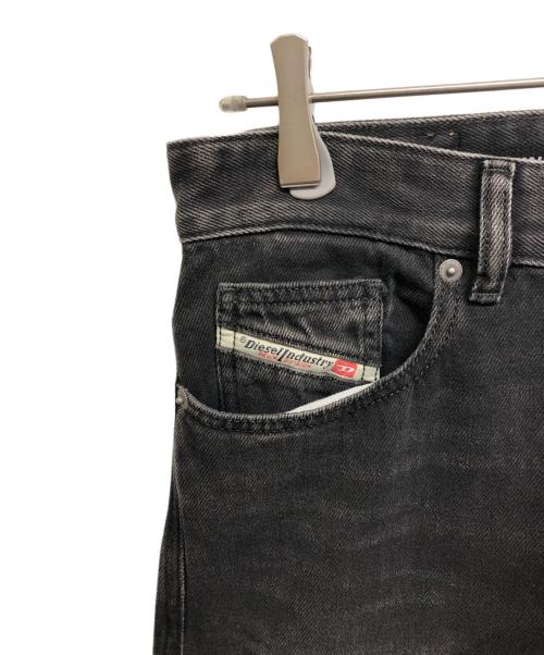 DIESEL（ディーゼル）DIESEL (ディーゼル) Relaxed Jeans D-Rise ブラック サイズ:26の古着・服飾アイテム