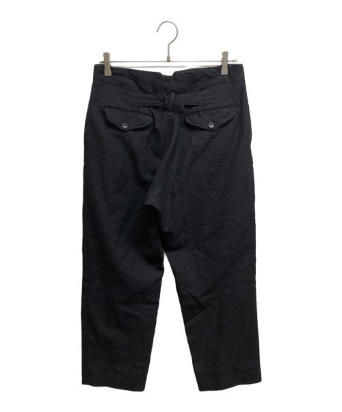 COMOLI（コモリ）COMOLI (コモリ) WOOL SERGE BACK STRAP PANTS ブラック サイズ:1の古着・服飾アイテム