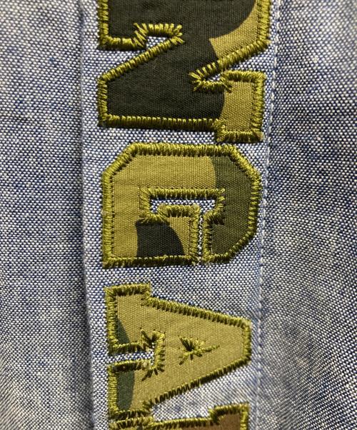 A BATHING APE（アベイシングエイプ）A BATHING APE (アベイシングエイプ) ロゴ刺繍S/Sボタンダウンシャツ ネイビー サイズ:Lの古着・服飾アイテム