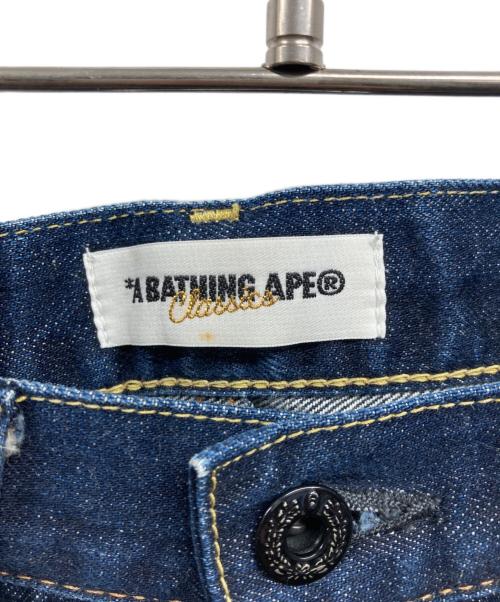 A BATHING APE（ア ベイシング エイプ）A BATHING APE (ア ベイシング エイプ) シャークデザイン ハーフデニムパンツ インディゴ サイズ:Mの古着・服飾アイテム
