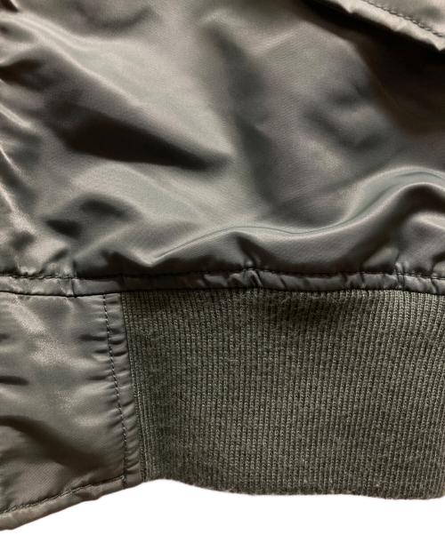 AVIREX（アヴィレックス）AVIREX (アヴィレックス) フライトジャケット カーキ サイズ:XLの古着・服飾アイテム