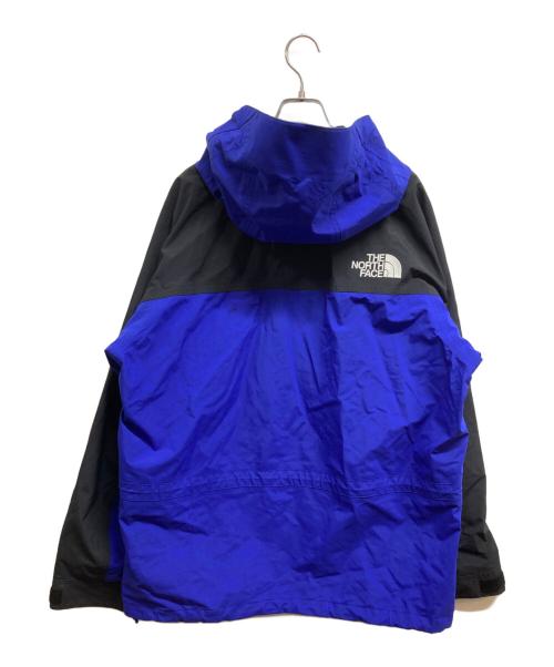 THE NORTH FACE（ザ ノース フェイス）THE NORTH FACE (ザ ノース フェイス) マウンテンライトジャケット ブラック×ブルー サイズ:XLの古着・服飾アイテム