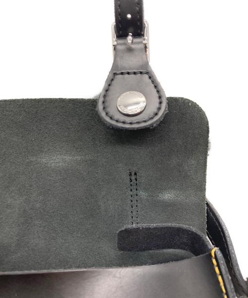 Dr.Martens（ドクターマーチン）Dr.Martens (ドクターマーチン) 7インチサッチェルバッグ ブラックの古着・服飾アイテム