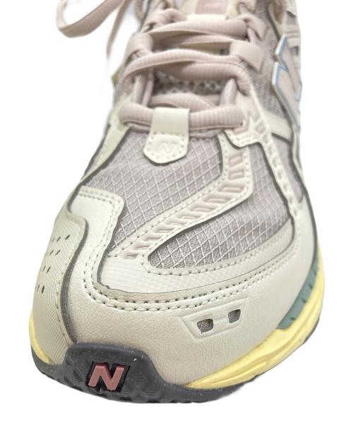 NEW BALANCE（ニューバランス）NEW BALANCE (ニューバランス) M1906NC OFF WHITE ベージュ サイズ:UK8.5の古着・服飾アイテム