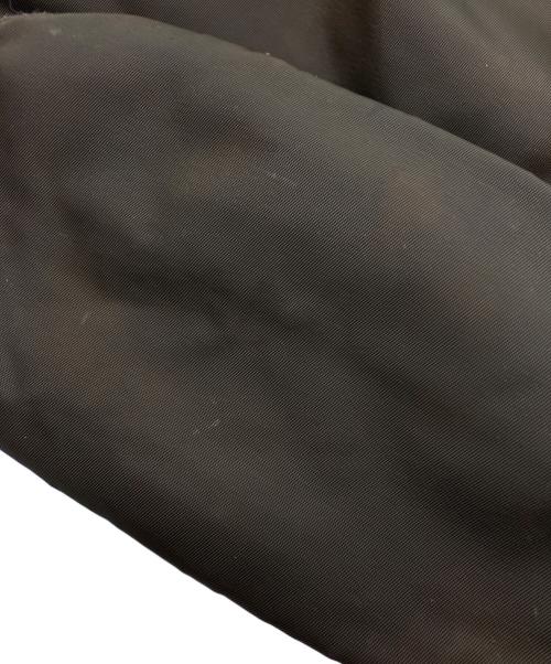 PRADA（プラダ）PRADA (プラダ) ナイロンポーチ カーキの古着・服飾アイテム