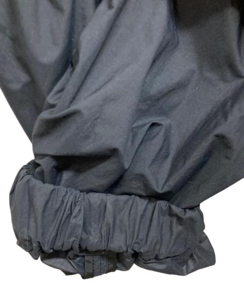 CINOH（チノ）CINOH (チノ) NYLON HOODIE BLOUSON ネイビー サイズ:38の古着・服飾アイテム