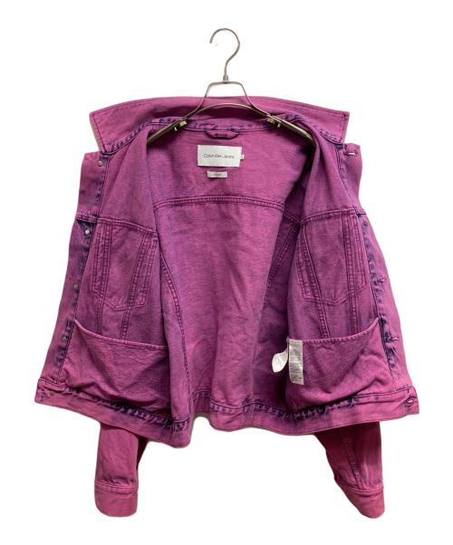 Calvin Klein Jeans（カルバンクラインジーンズ）Calvin Klein Jeans (カルバンクラインジーンズ) デニムジャケット ピンク サイズ:Mの古着・服飾アイテム