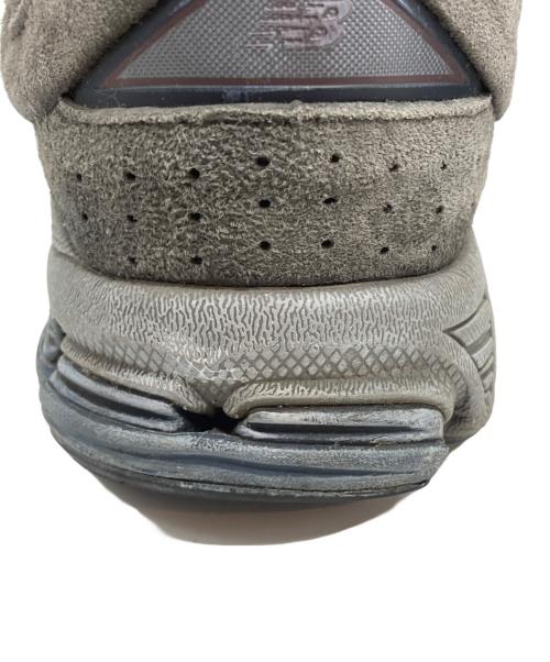 NEW BALANCE（ニューバランス）NEW BALANCE (ニューバランス) M2002RXA GORE-TEX ローカットスニーカー グレー サイズ:US9の古着・服飾アイテム