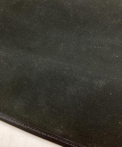 IL BISONTE（イル ビゾンテ）IL BISONTE (イル ビゾンテ) レザーショルダーバッグ ブラックの古着・服飾アイテム