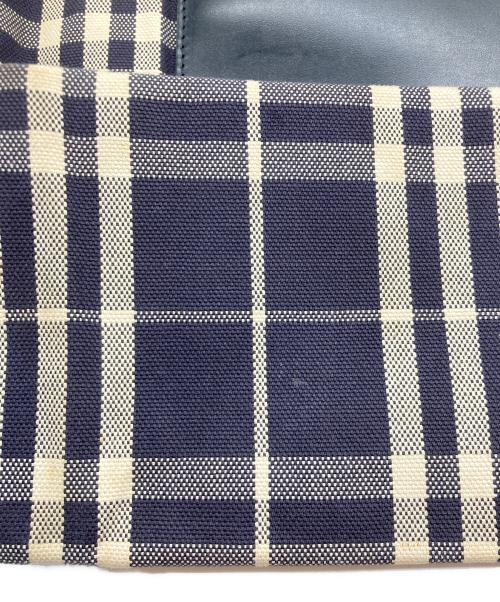 BURBERRY LONDON（バーバリーロンドン）BURBERRY LONDON (バーバリーロンドン) キャンバストートバッグ ブラックの古着・服飾アイテム