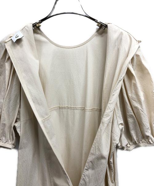6(ROKU) BEAUTY&YOUTH（ロク ビューティーアンドユース）6(ROKU) BEAUTY&YOUTH (ロク ビューティーアンドユース) VOLUME SHORT SLEEVE DRESS/6(ROKU) BEAUTY&YOUTHワンピース ベージュ サイズ:36の古着・服飾アイテム