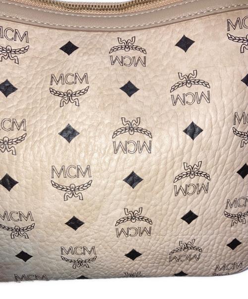 MCM（エムシーエム）MCM (エムシーエム) ショルダー付クラッチバッグ ベージュの古着・服飾アイテム