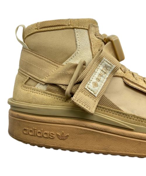 adidas（アディダス）adidas (アディダス) FORUM HI GTX ハイカットスニーカー ベージュ サイズ:US8の古着・服飾アイテム