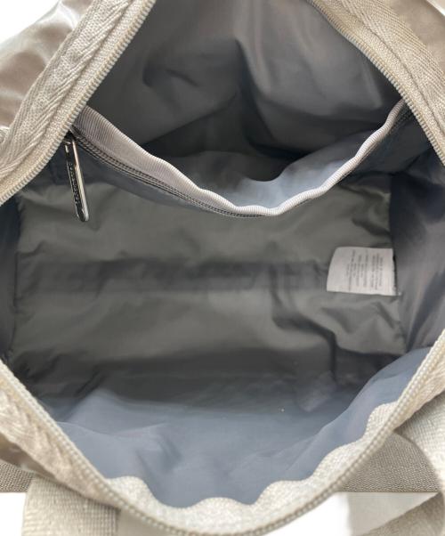 LeSportsac（レスポートサック）LeSportsac (レスポートサック) ショルダーバッグ シルバーの古着・服飾アイテム