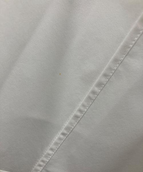 LE PHIL（ル フィル）LE PHIL (ル フィル) SOLOTEX ブロードケープブラウス ホワイト サイズ:Fの古着・服飾アイテム