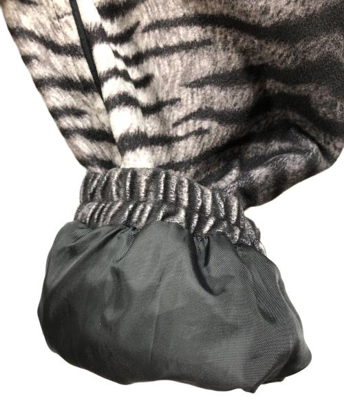 SUPREME（シュプリーム）Supreme (シュプリーム) Tiger Stripe Track Jacket ホワイト×ブラック サイズ:Lの古着・服飾アイテム