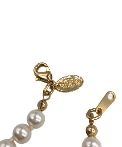 Vivienne Westwood（ヴィヴィアンウエストウッド）Vivienne Westwood (ヴィヴィアンウエストウッド) パールモチーフオーブチョーカー ホワイト×ゴールドの古着・服飾アイテム