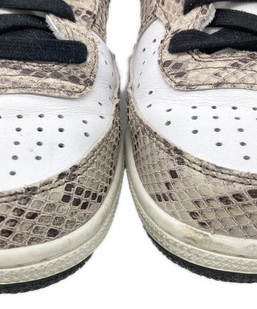 NIKE（ナイキ）NIKE (ナイキ) ハイカットスニーカー ベージュ サイズ:27の古着・服飾アイテム