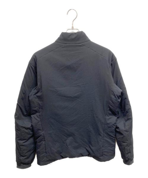 ARC'TERYX（アークテリクス）ARC'TERYX (アークテリクス) ATOM AR JACKET　アトム AR ジャケット メンズ ブラック サイズ:Mの古着・服飾アイテム