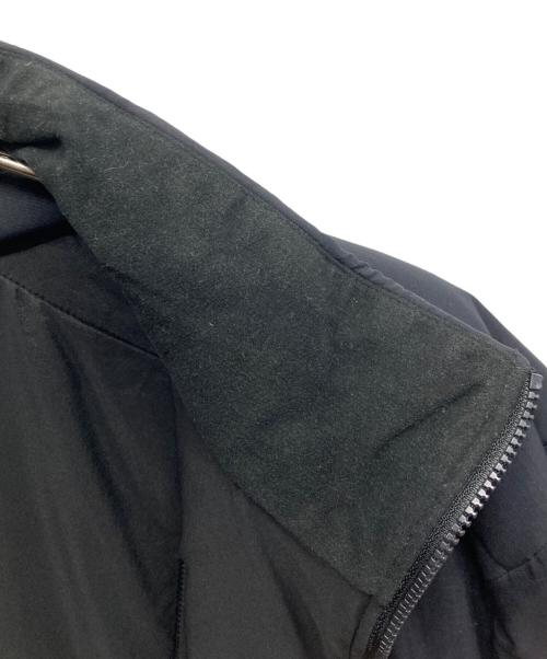 ARC'TERYX（アークテリクス）ARC'TERYX (アークテリクス) ATOM AR JACKET　アトム AR ジャケット メンズ ブラック サイズ:Mの古着・服飾アイテム