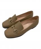 GUCCIグッチ）の古着「ホースビットローファー」｜ベージュ