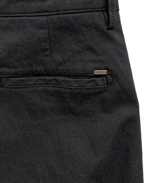 REIGN（レイン）REIGN (レイン) テーパードパンツ グレー サイズ:32の古着・服飾アイテム