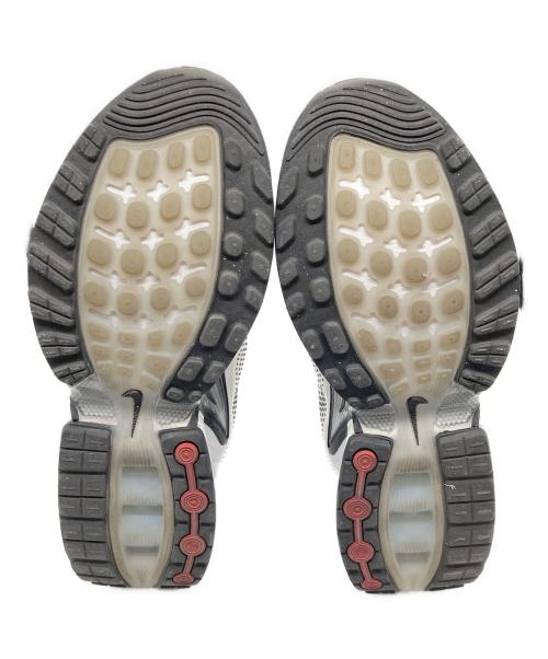 NIKE（ナイキ）NIKE (ナイキ) AIR MAX DN WHITE/BLACK-PHOTON DUST-METALLIC SILVER ホワイト サイズ:US9.5の古着・服飾アイテム