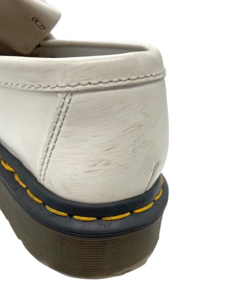 Dr.Martens（ドクターマーチン）Dr.Martens (ドクターマーチン) ADRIANタッセルローファー ホワイト サイズ:UK5の古着・服飾アイテム