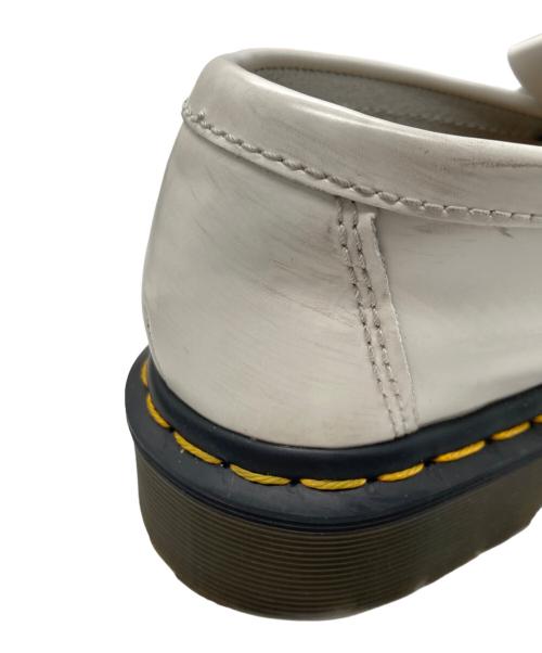 Dr.Martens（ドクターマーチン）Dr.Martens (ドクターマーチン) ADRIANタッセルローファー ホワイト サイズ:UK5の古着・服飾アイテム