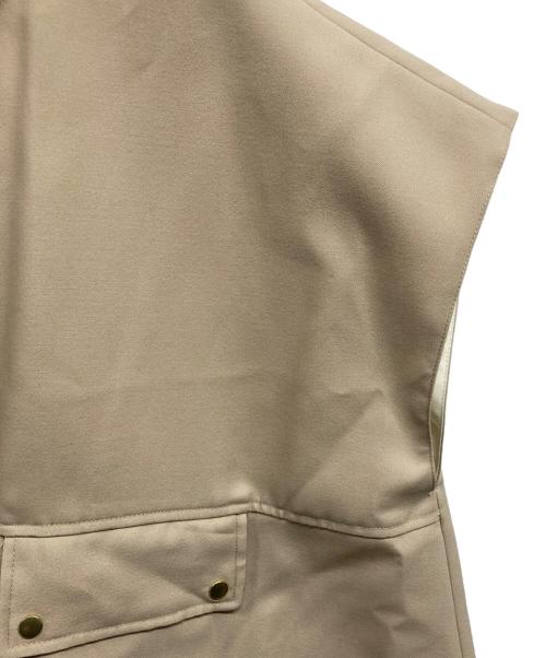 CADUNE（カデュネ）CADUNE (カデュネ) ポケットベスト ベージュ サイズ:38 未使用品の古着・服飾アイテム