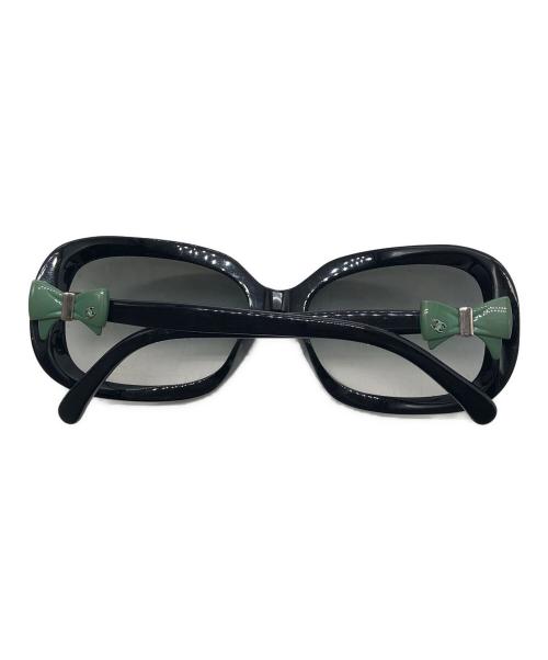 CHANEL（シャネル）CHANEL (シャネル) ココマークリボンサングラス ブラック サイズ:58□17の古着・服飾アイテム