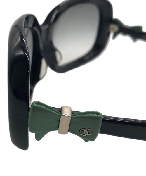 CHANEL（シャネル）CHANEL (シャネル) ココマークリボンサングラス ブラック サイズ:58□17の古着・服飾アイテム