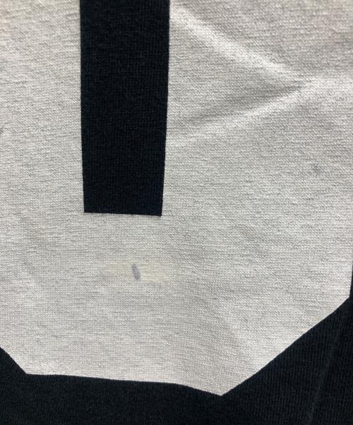 GOODENOUGH（グッドイナフ）GOODENOUGH (グッドイナフ) ナンバリング プリントTシャツ ブラック サイズ:Mの古着・服飾アイテム