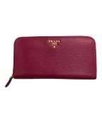 PRADAプラダ）の古着「ラウンドジップ長財布」｜ピンク