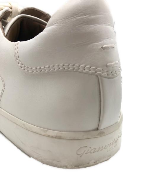 Gianvito Rossi（ジャンヴィト ロッシ）Gianvito Rossi (ジャンヴィト ロッシ) ロートップ レザー スニーカー ホワイト サイズ:39の古着・服飾アイテム