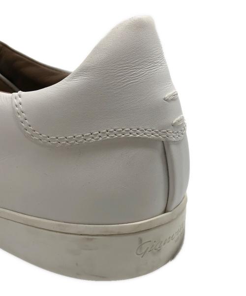 Gianvito Rossi（ジャンヴィト ロッシ）Gianvito Rossi (ジャンヴィト ロッシ) ロートップ レザー スニーカー ホワイト サイズ:39の古着・服飾アイテム