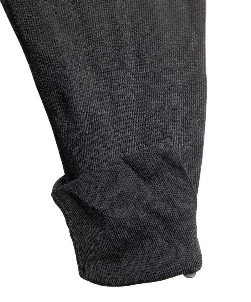 Aveniretoile（アベニールエトワール）Aveniretoile (アベニールエトワール) プリーツカフスパールボタン長袖ニット ブラック サイズ:36の古着・服飾アイテム