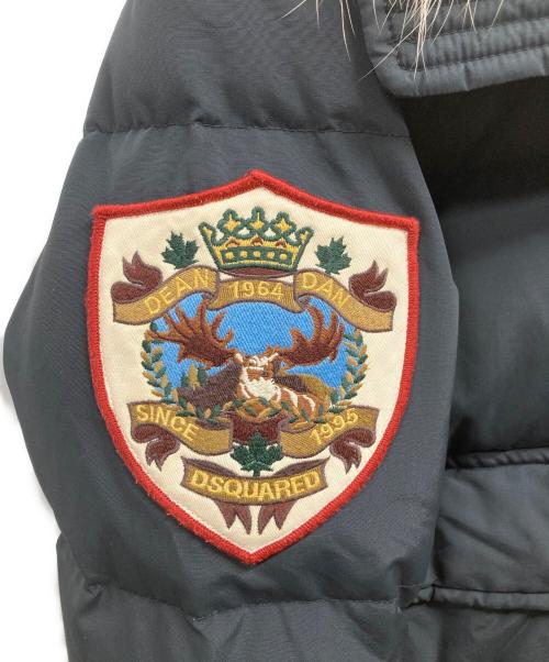 DSQUARED2（ディースクエアード）DSQUARED2 (ディースクエアード) ダッフルモチーフダウンジャケット ブラック サイズ:46の古着・服飾アイテム
