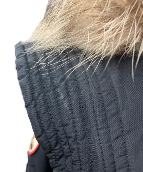 DSQUARED2（ディースクエアード）DSQUARED2 (ディースクエアード) ダッフルモチーフダウンジャケット ブラック サイズ:46の古着・服飾アイテム