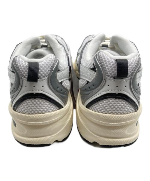 NEW BALANCE（ニューバランス）NEW BALANCE (ニューバランス) ローカットスニーカー シルバー サイズ:US8 未使用品の古着・服飾アイテム