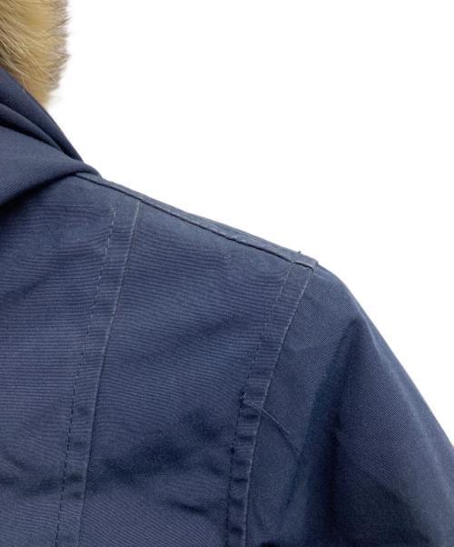 CANADA GOOSE（カナダグース）CANADA GOOSE (カナダグース) ダウンコート ネイビー サイズ:XSの古着・服飾アイテム