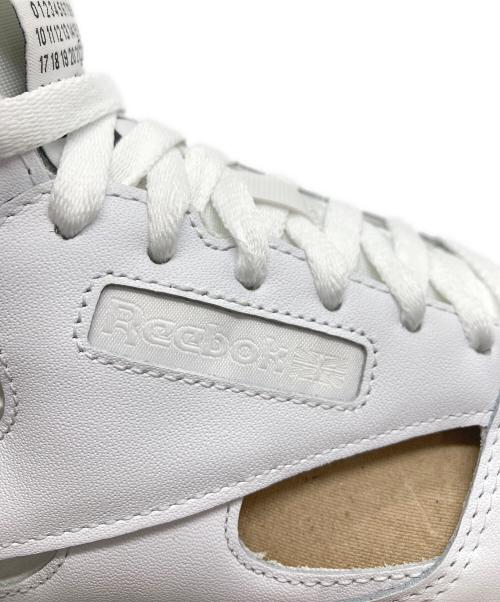 REEBOK（リーボック）REEBOK (リーボック) Maison Margiela (メゾンマルジェラ) CLASSIC LEATHER TABI HIGH ホワイト サイズ:US7 未使用品の古着・服飾アイテム