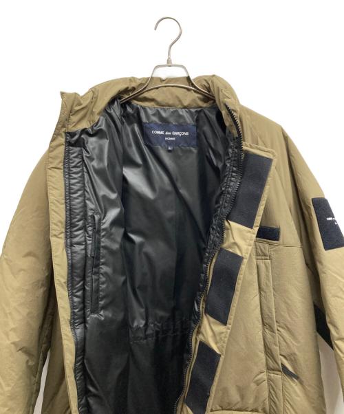 COMME des GARCONS HOMME（コムデギャルソン オム）COMME des GARCONS HOMME (コムデギャルソン オム) 22AWエステルリップクロス PRIMALOFT中綿コート ベージュ サイズ:Lの古着・服飾アイテム