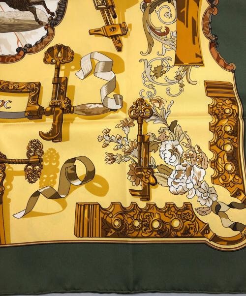 HERMES（エルメス）HERMES (エルメス) copeaux シルクスカーフ ベージュ×カーキの古着・服飾アイテム