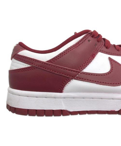 NIKE（ナイキ）NIKE (ナイキ) DUNK LOW RETRO ローカットスニーカー ホワイト×レッド サイズ:US8.5の古着・服飾アイテム