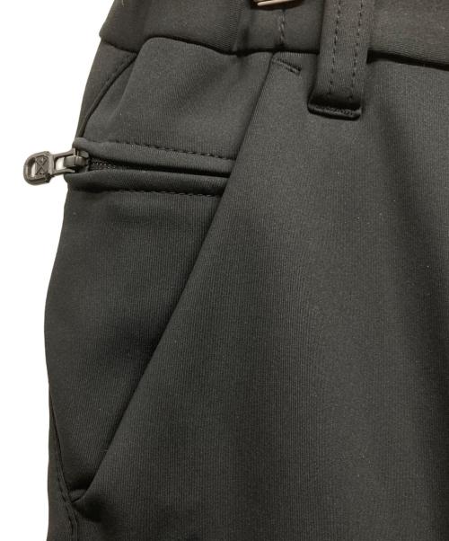 WHITE MOUNTAINEERING（ホワイトマウンテ二アニング）WHITE MOUNTAINEERING (ホワイトマウンテ二アニング) 20AW JERSEY TECH CARGO PANTS ブラック サイズ:1の古着・服飾アイテム